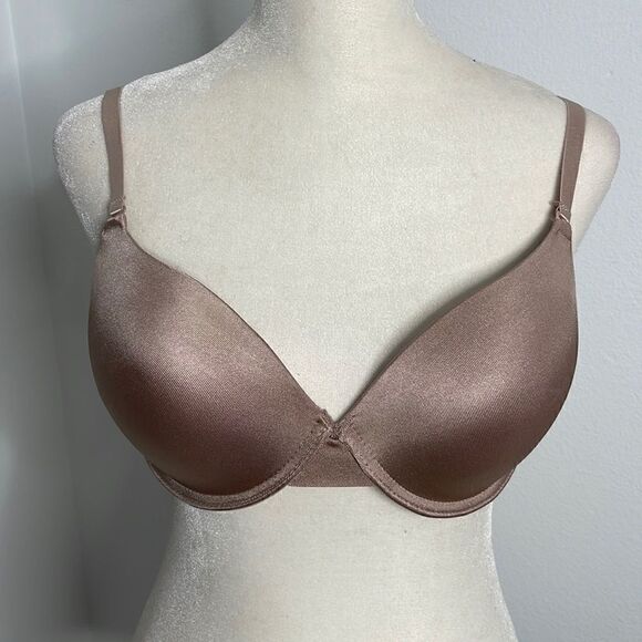 NWOT international intimates Inc. seamless push up underwire bra.  Size 36C. - Picture 1 of 7